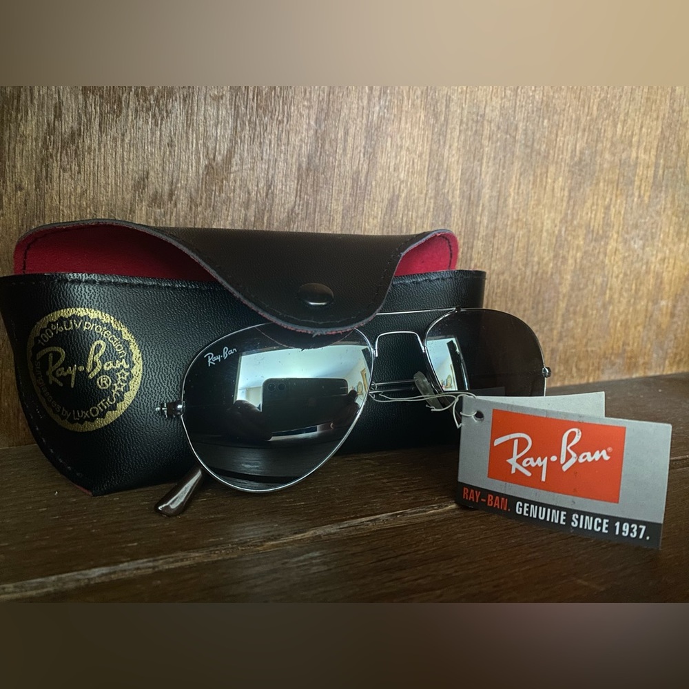 Ray Ban LEI PENG aviators, new with tags and case